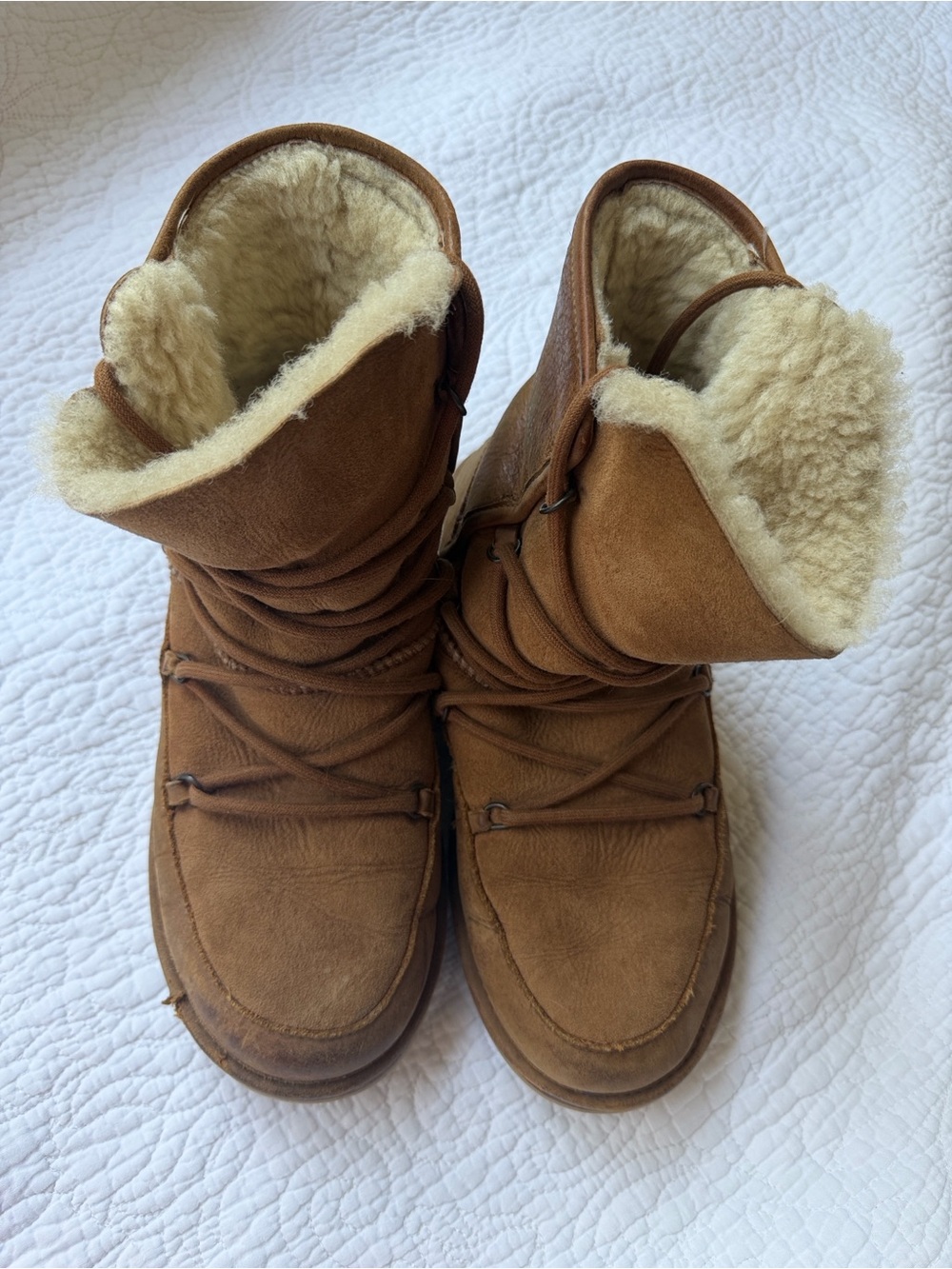 UGG Women’s Lodge Chestnut Suede Shearling Winter Boots